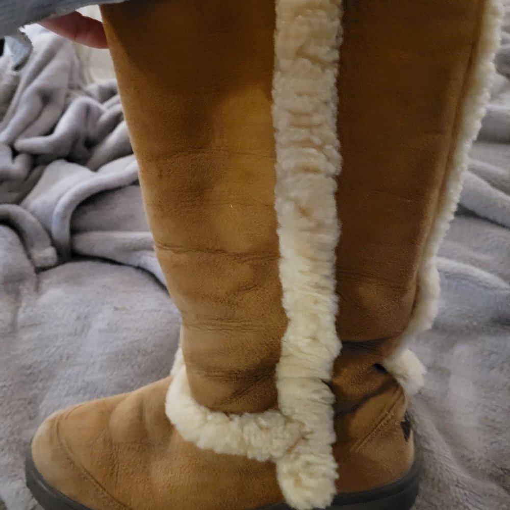 Ugg Sunburst Tall Boots (lots of life left)!